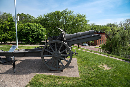 Cannon gun across the river thumbnail