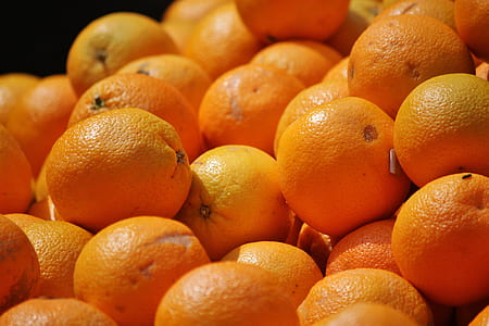 pile of orange fruits thumbnail