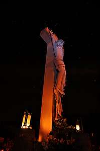 view of crucifixion statue thumbnail