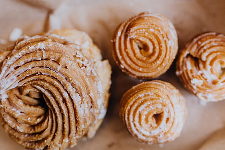 Polish donuts on Fat Thursday thumbnail