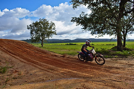 person n motorcycle thumbnail