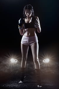 woman MMA fighter thumbnail