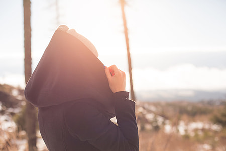 Girl with a Hood under the Sun thumbnail