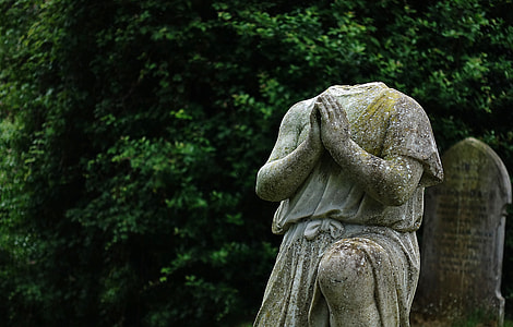 gray concrete statue during daytime thumbnail