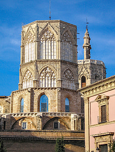 Cathedral Dome from the North in Valencia Spain thumbnail