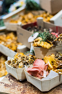 Mushrooms at farmers market thumbnail