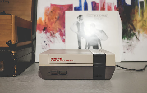 Vintage Nes Gaming System thumbnail