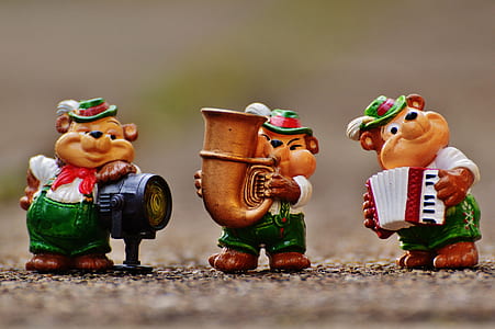 three squirrel musician figurines thumbnail
