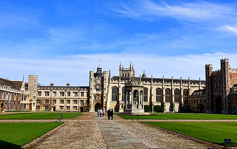 group of people walking towards church thumbnail