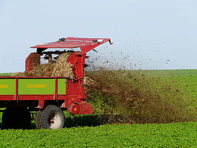 red harvester machine thumbnail