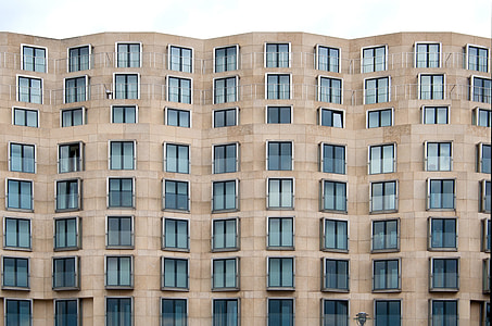 brown concrete building during daytime thumbnail