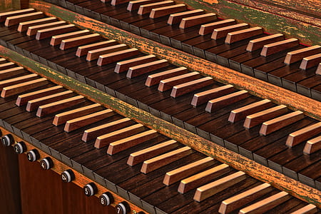 brown and beige piano keyboard thumbnail