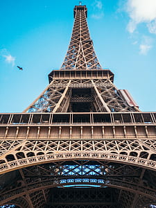 Eiffel Tower, Paris thumbnail