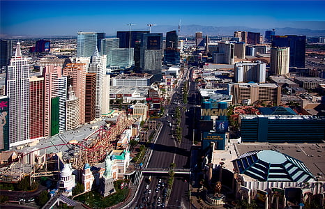 aerial photography of city thumbnail