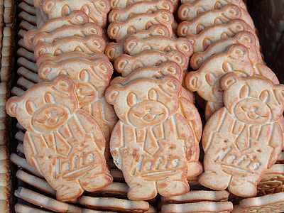 Bear shaped cookies thumbnail
