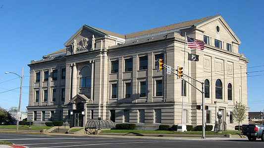 Michigan City Courthouse in Indiana thumbnail