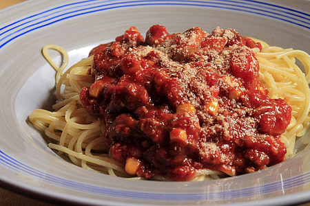 spaghetti in white ceramic bowl thumbnail