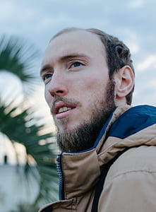 tilt-shift lens portrait photography of man thumbnail