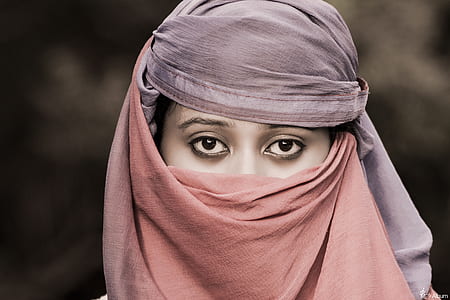 woman in purple hijab thumbnail