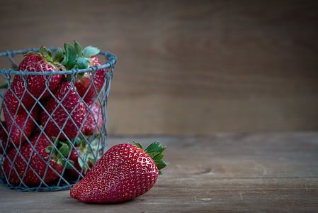 pile of strawberry inside the container thumbnail