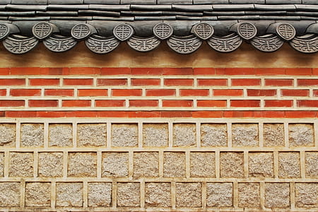 brown and white concrete wall thumbnail