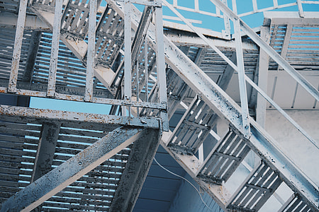 white and gray metal ladder at daytime thumbnail