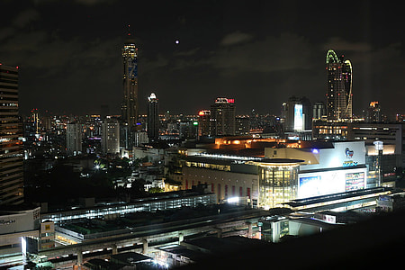 Night view of the Siam Square area in Bangkok, Thailand thumbnail
