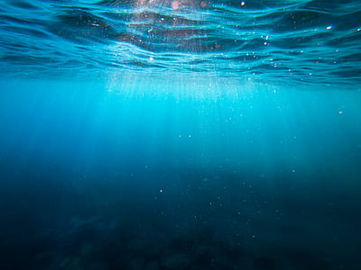 light rays under body of water thumbnail