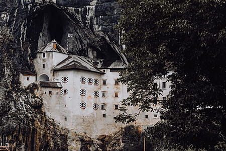 Predjama castle at the cave mouth in Postojna, Slovenia thumbnail