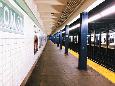 empty subway thumbnail