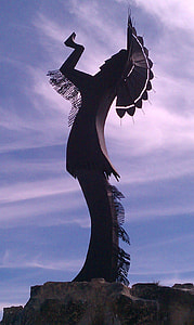 Statue at Wichita, Kansas thumbnail