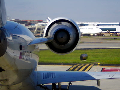 turned-on white airliner fan thumbnail