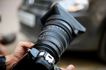 black DSLR camera selective focus photography thumbnail