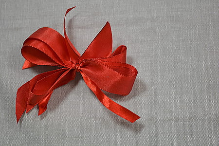 red lace ribbon thumbnail