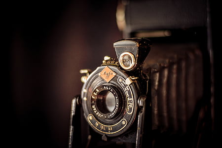 vintage black camera thumbnail