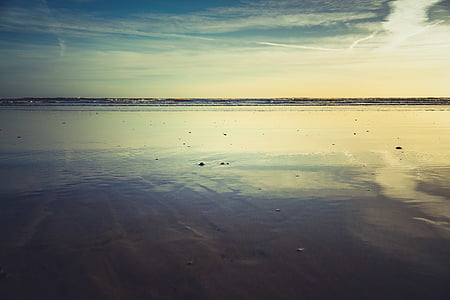 calm body of water thumbnail