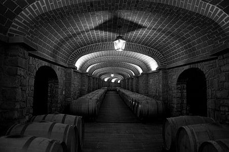 photo of tunnel hallway thumbnail