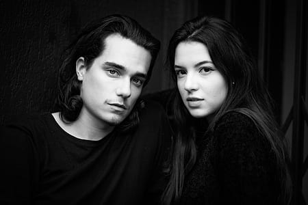 grayscale photo of man and woman thumbnail