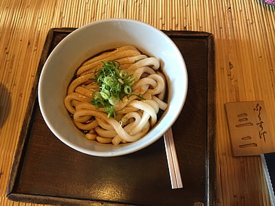 white noodle pasta on ceramic bowl thumbnail