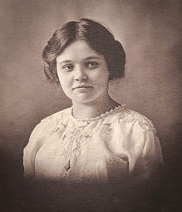 woman wearing white crew-neck top thumbnail