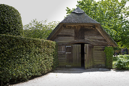 Timber Barn, Thatched Roof thumbnail