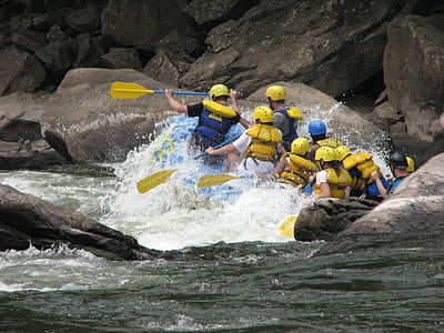 people doing water rafting thumbnail