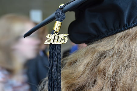 close-up photography of 2015 graduation hat thumbnail