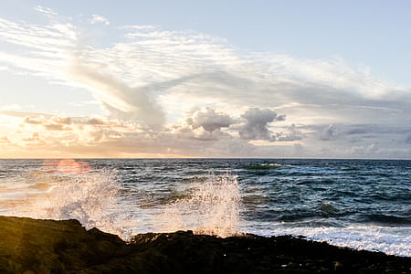 Crushing Waves on Rocks thumbnail