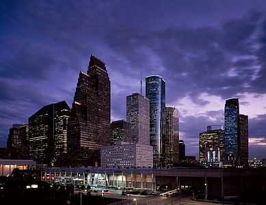 High Rise Building Turn on Lights at Nighttime thumbnail