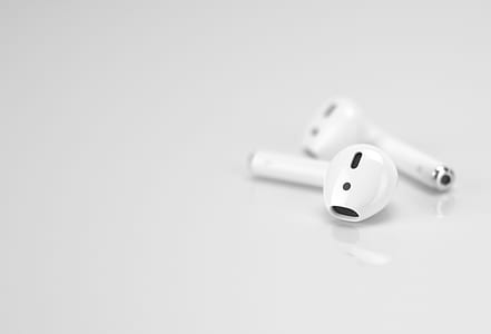 Apple AirPods thumbnail