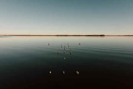 body of water over the horizon thumbnail