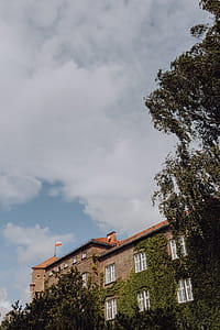 The magic of the first Polish Capital City, Cracow, Poland thumbnail