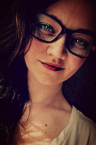 woman wearing eyeglasses thumbnail