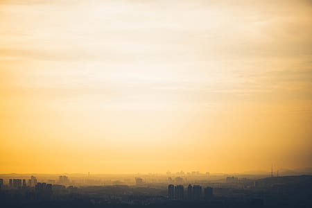 silhouette of buildings thumbnail